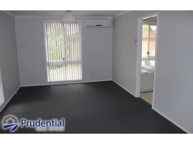 24 Holborn Street, Ambarvale NSW 2560