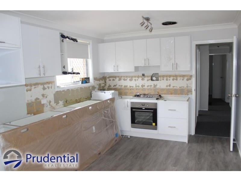 24 Holborn Street, Ambarvale NSW 2560