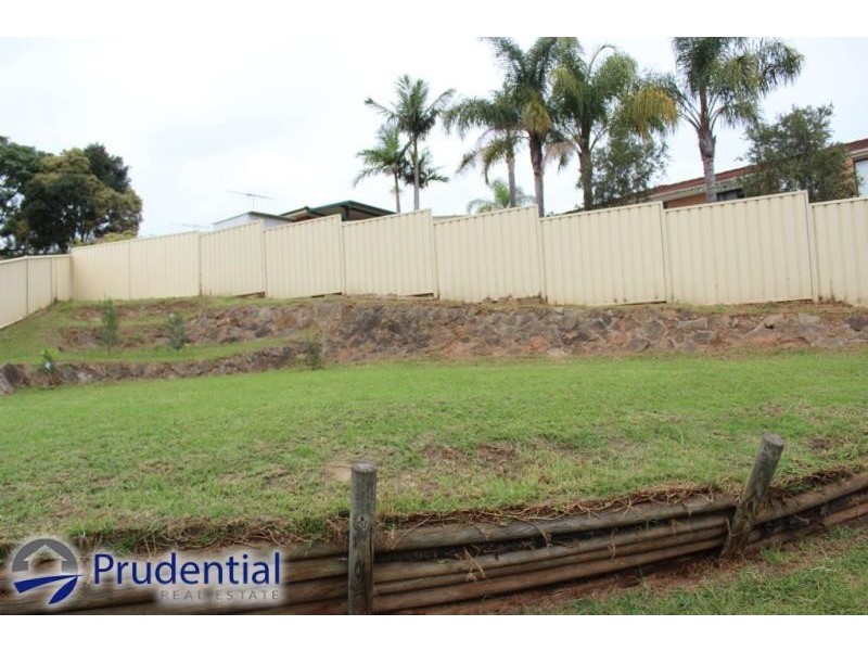 24 Holborn Street, Ambarvale NSW 2560
