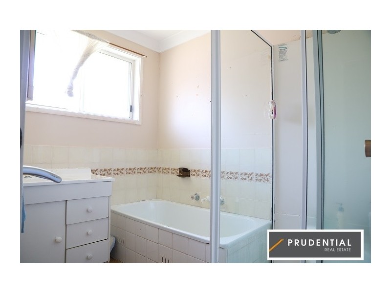 88 Potoroo Crescent, St Helens Park NSW 2560