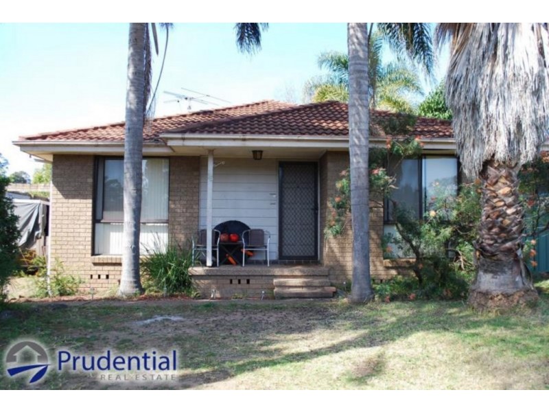 15 Cuscus Place, St Helens Park NSW 2560