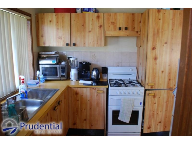 15 Cuscus Place, St Helens Park NSW 2560