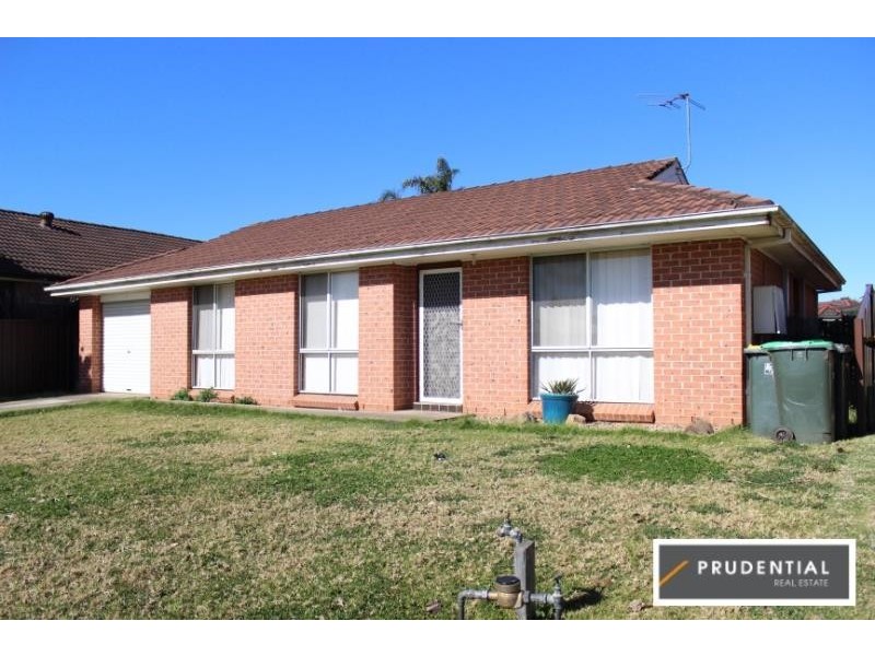 52 Adrian Street, Macquarie Fields NSW 2564