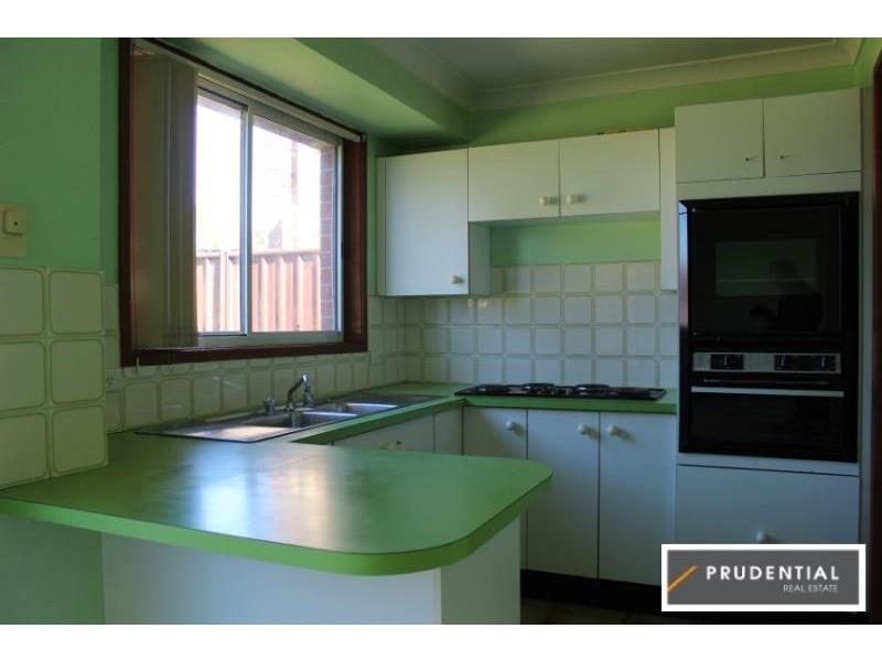 52 Adrian Street, Macquarie Fields NSW 2564