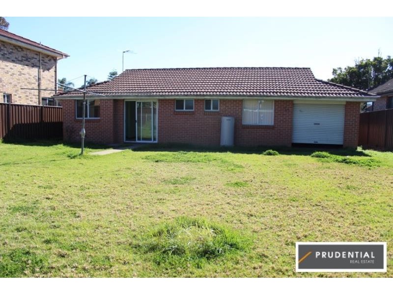 52 Adrian Street, Macquarie Fields NSW 2564