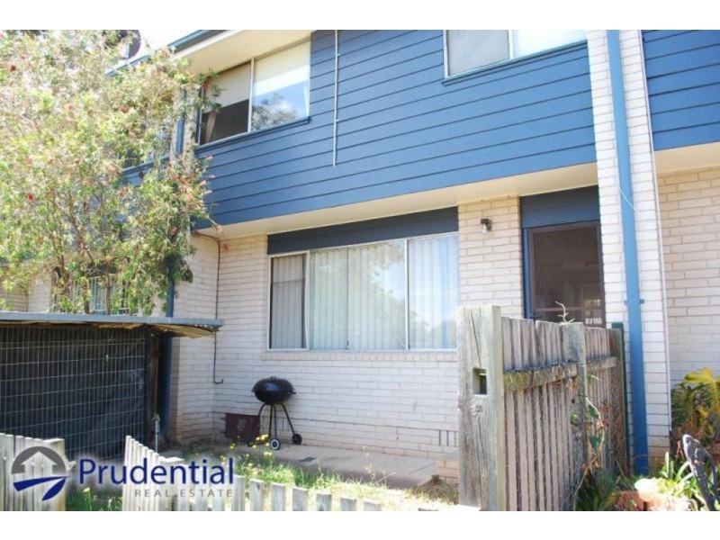 3/105 Broughton Street, Campbelltown NSW 2560