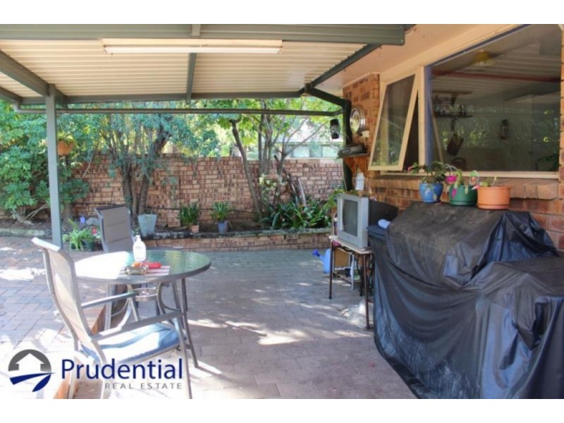 2 Elgin Avenue, St Andrews NSW 2566