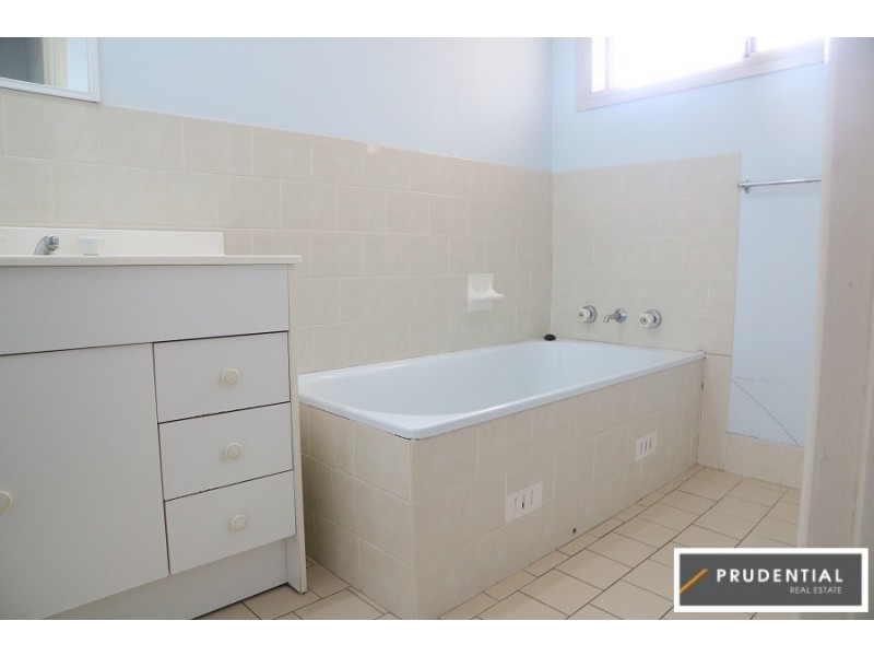 10/5 Wickfield Circuit, Ambarvale NSW 2560