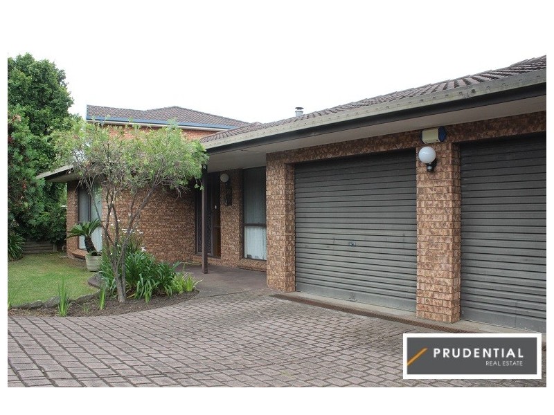 30 Debenham Ave, Leumeah NSW 2560