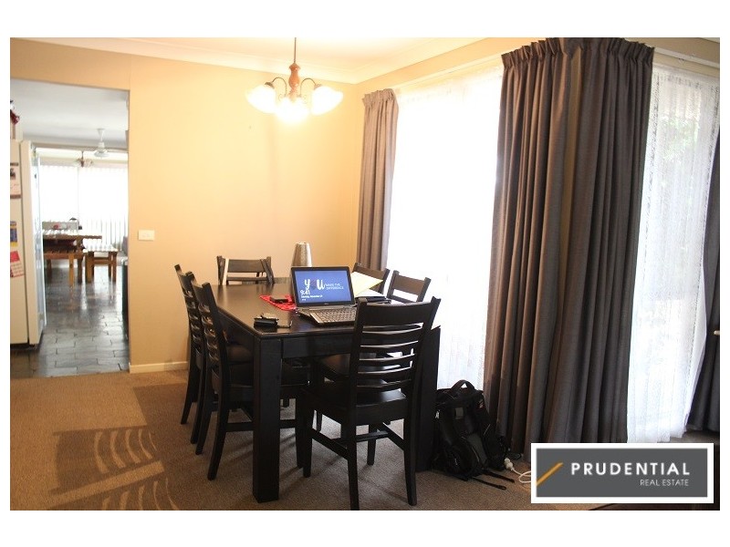 30 Debenham Ave, Leumeah NSW 2560