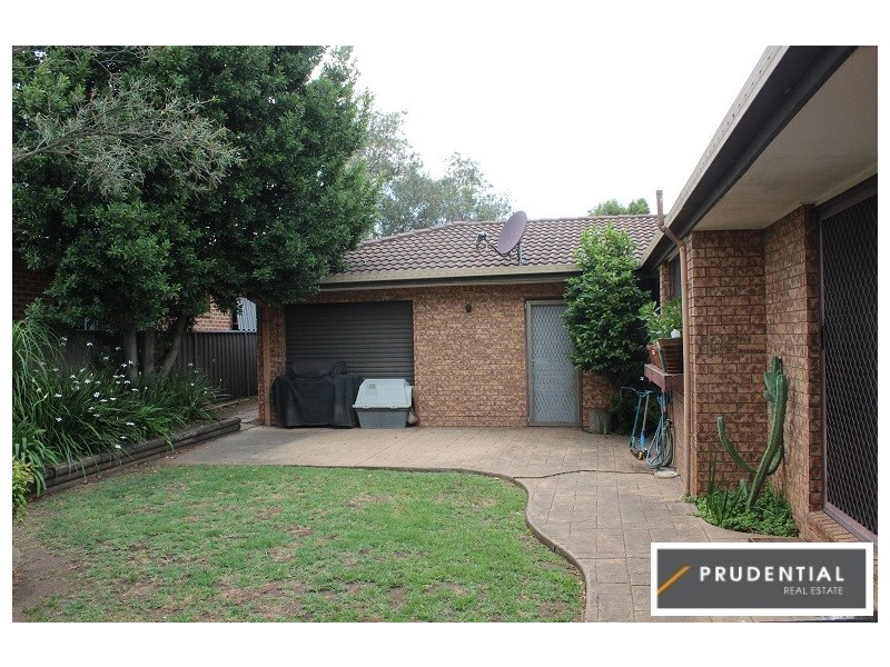 30 Debenham Ave, Leumeah NSW 2560