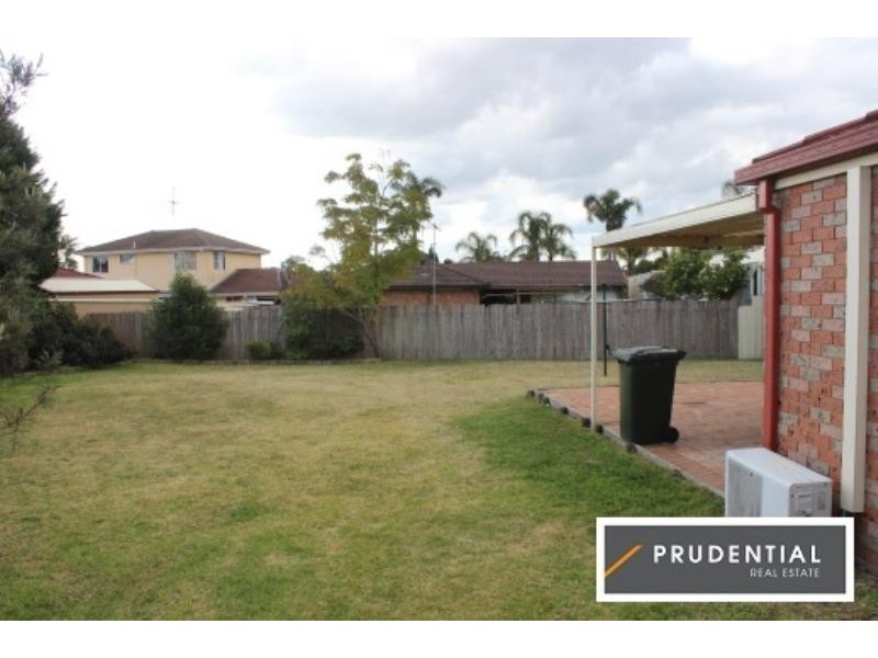 30 Pyramus Circuit, Rosemeadow NSW 2560