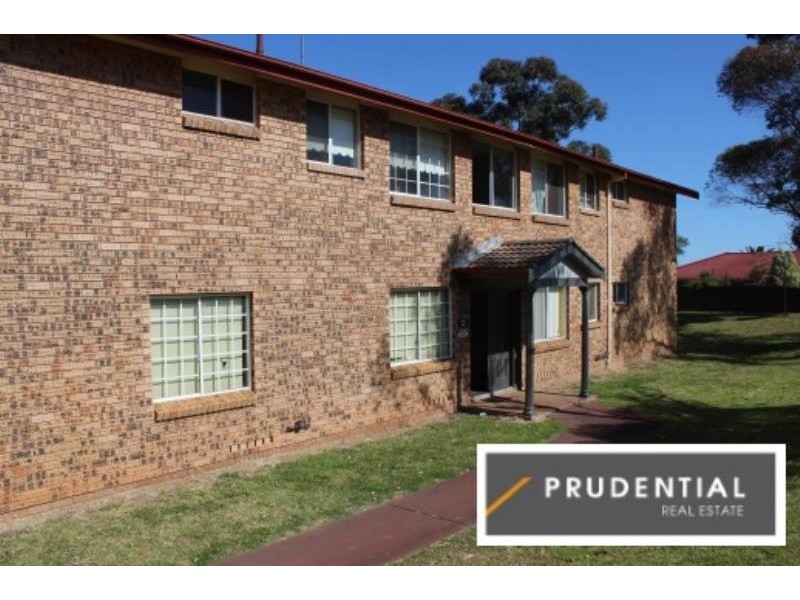 3/30 Burrinjuck Street, Leumeah NSW 2560
