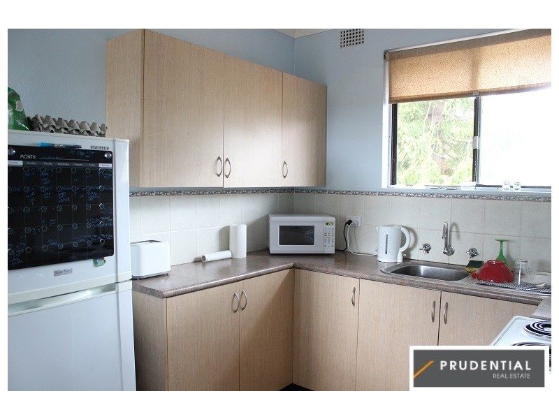 8/18 Sturt Street, Campbelltown NSW 2560