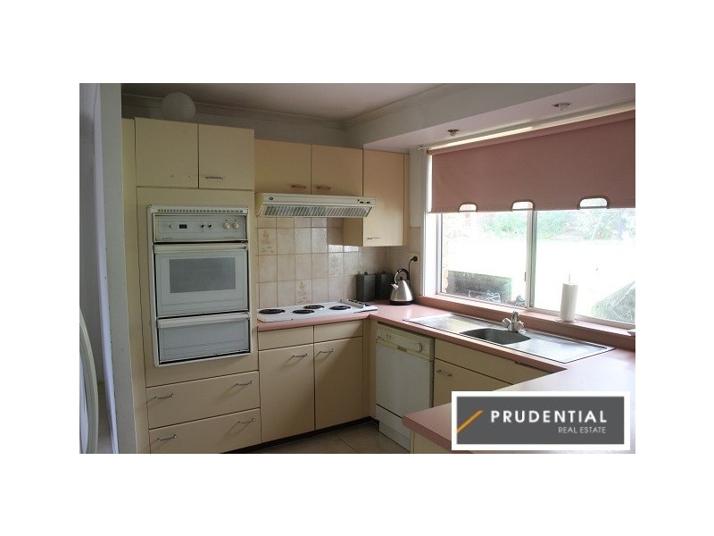 14 Clennam Avenue, Ambarvale NSW 2560