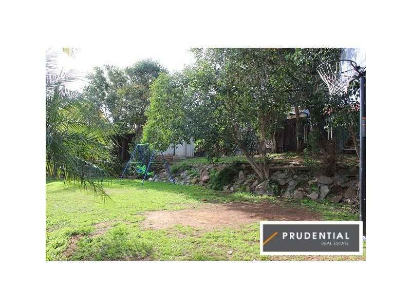 14 Clennam Avenue, Ambarvale NSW 2560