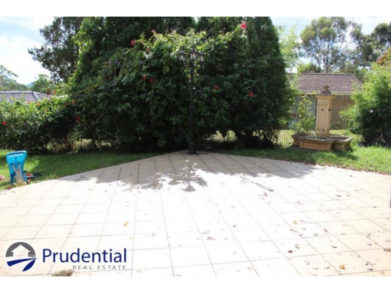 16 Omaru Crescent, Bradbury NSW 2560