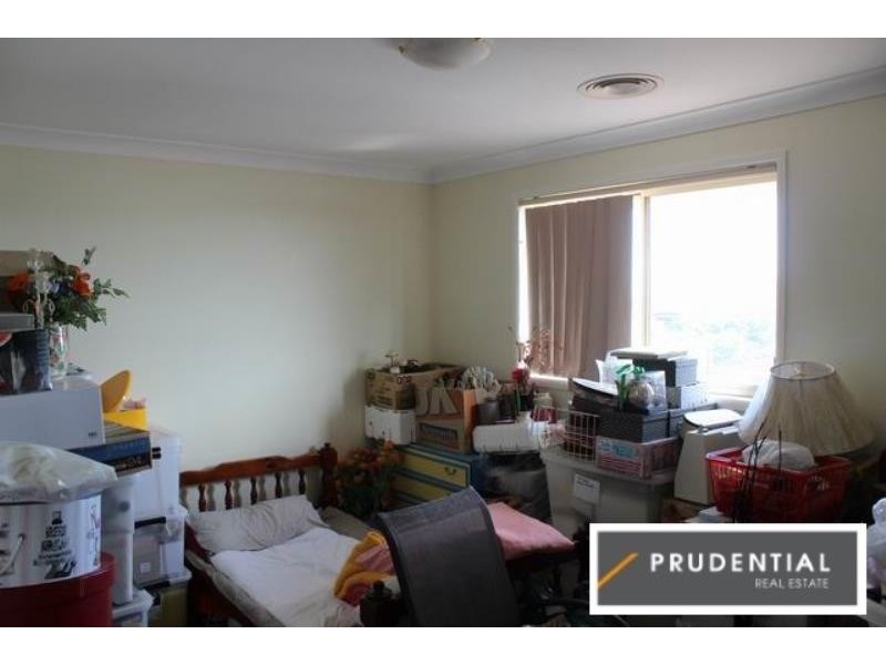 63 Claremont Circuit, Glen Alpine NSW 2560