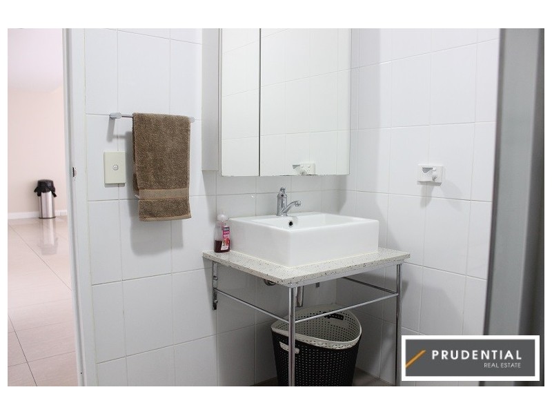 1A/541 Pembroke Road, Leumeah NSW 2560