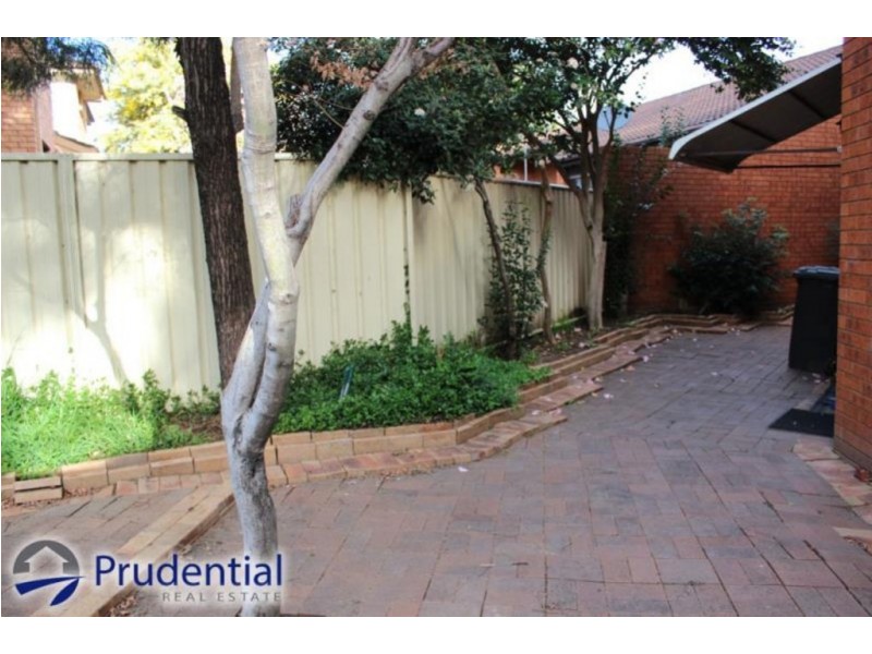 3/15 Rudd Road, Leumeah NSW 2560
