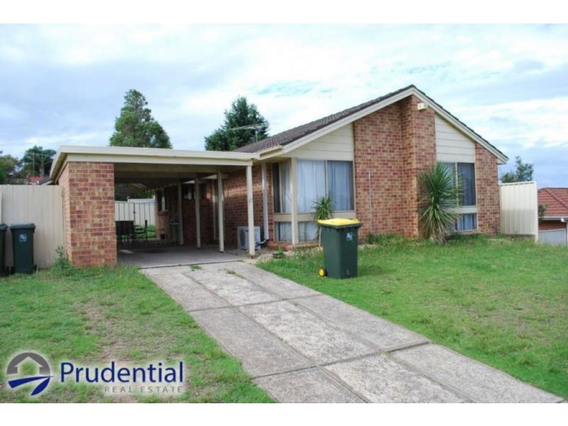 34 Romeo Crescent, Rosemeadow NSW 2560