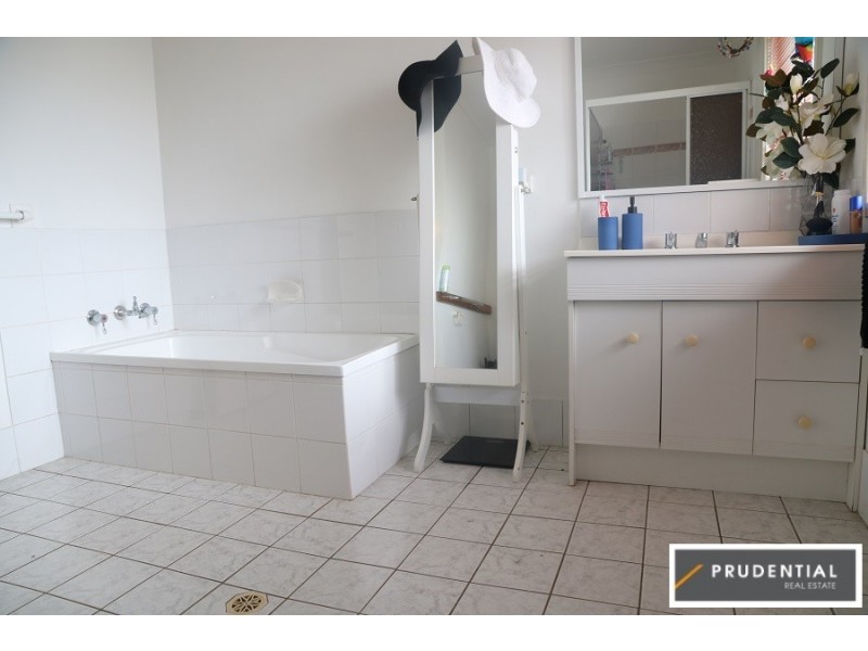 204A Junction Road, Ruse NSW 2560