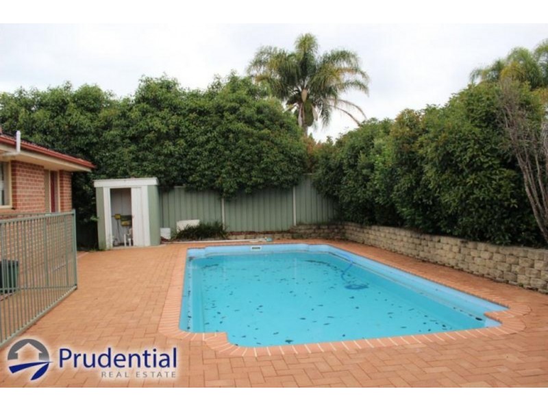 10 Quinion Place, Ambarvale NSW 2560