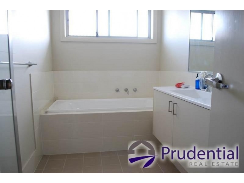 25 Kippax Street, Leumeah NSW 2560