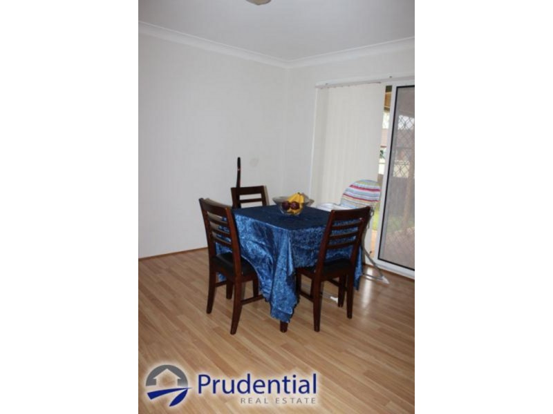 14 Carbasse Crescent, St Helens Park NSW 2560