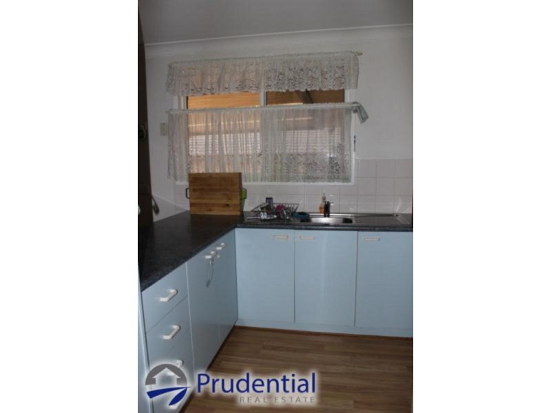 14 Carbasse Crescent, St Helens Park NSW 2560