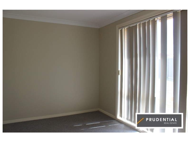 1/15 Fortinbras Close, Rosemeadow NSW 2560