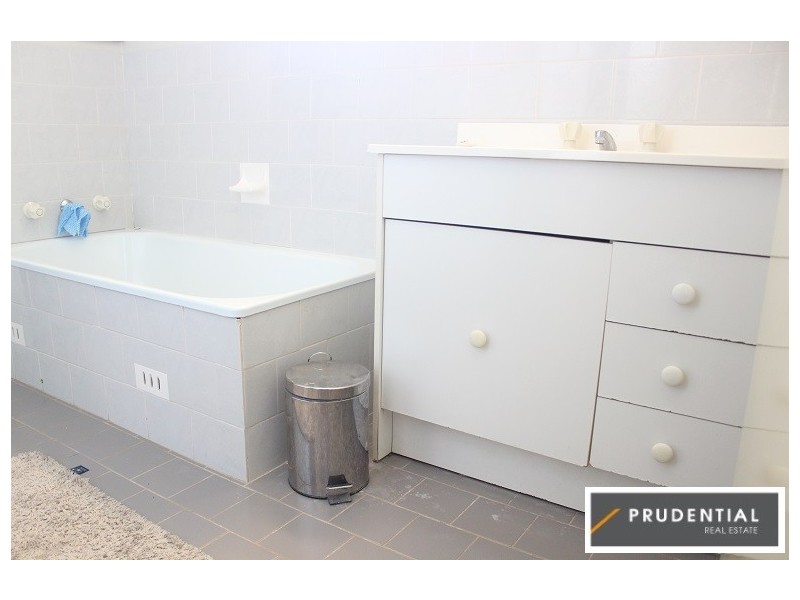 1/5 Wickfield Circuit, Ambarvale NSW 2560