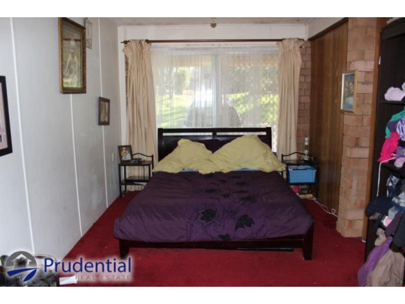 140 Campbellfield Avenue, Bradbury NSW 2560