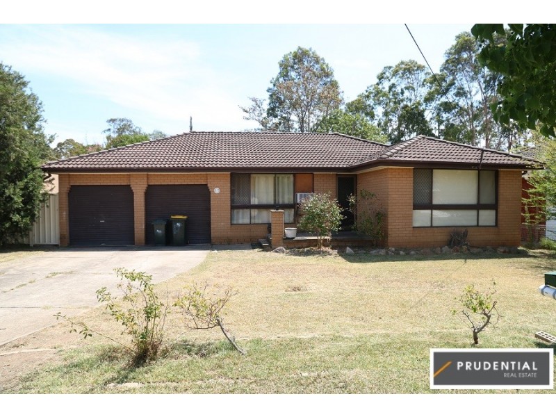 15 Forbes Place, Leumeah NSW 2560