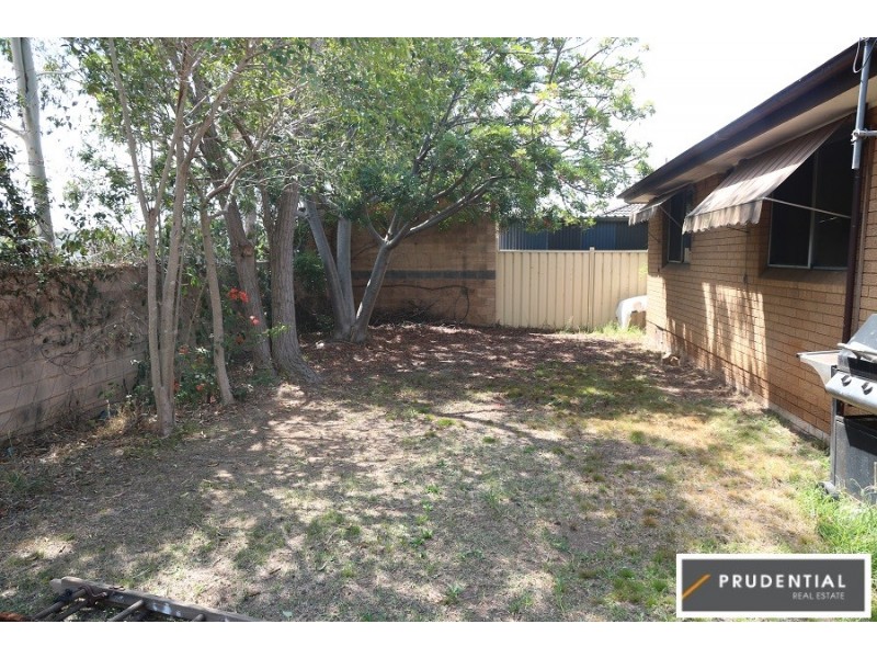 15 Forbes Place, Leumeah NSW 2560