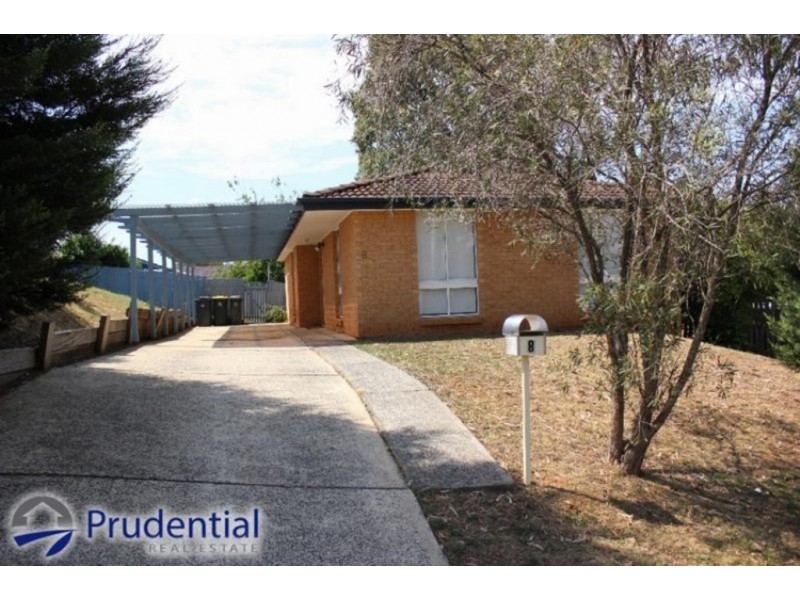 8 Gaspard Place, Ambarvale NSW 2560