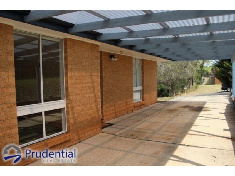 8 Gaspard Place, Ambarvale NSW 2560