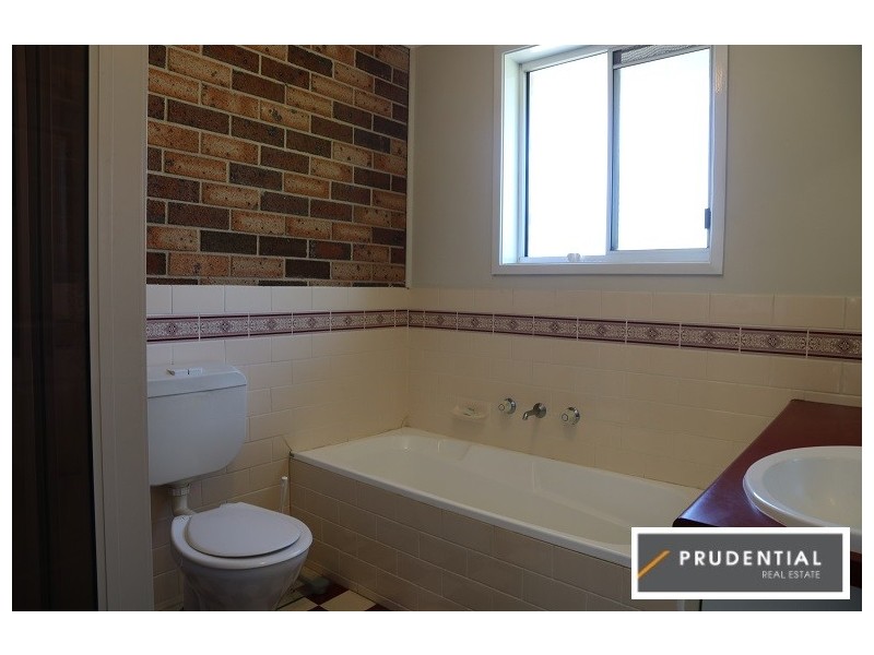 18/37 Rudd Road, Leumeah NSW 2560