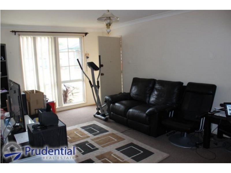 8/26 Blackwood Avenue, Minto NSW 2566