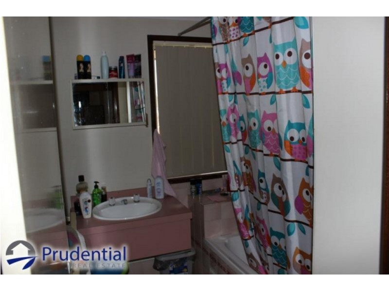 6 Dawkins Place, Ambarvale NSW 2560