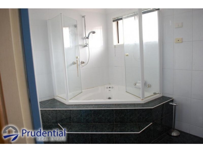 133 Emerald Drive, Eagle Vale NSW 2558