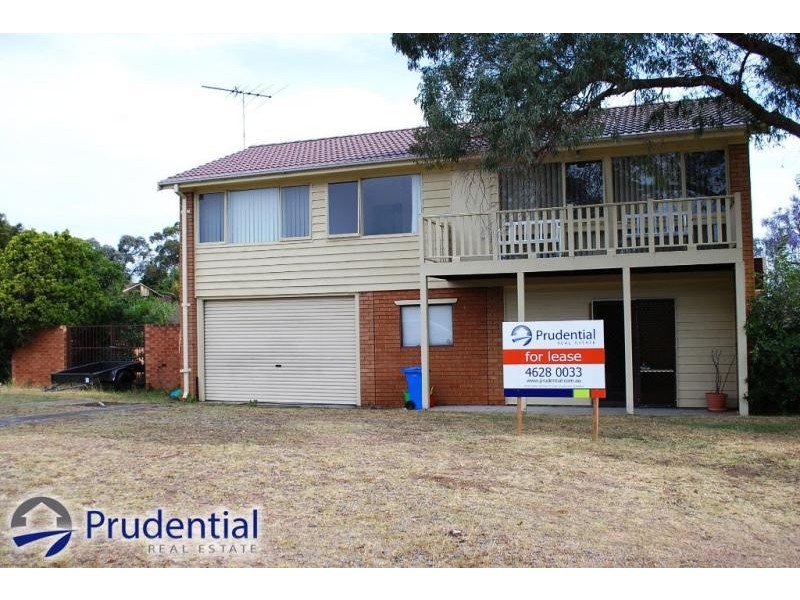 9 Kooloona Cres, Bradbury NSW 2560