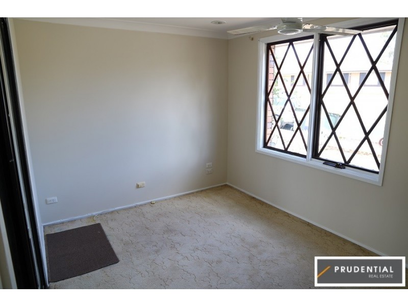 2 Wallis Place, Leumeah NSW 2560