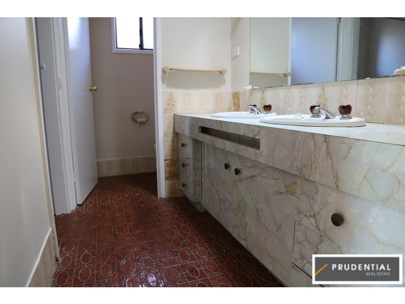 2 Wallis Place, Leumeah NSW 2560