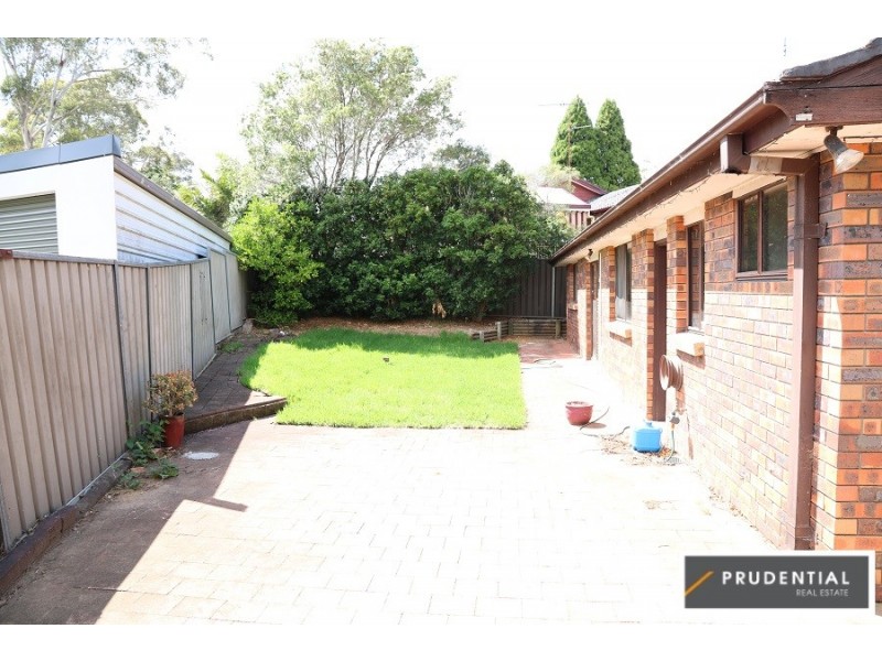 2 Wallis Place, Leumeah NSW 2560