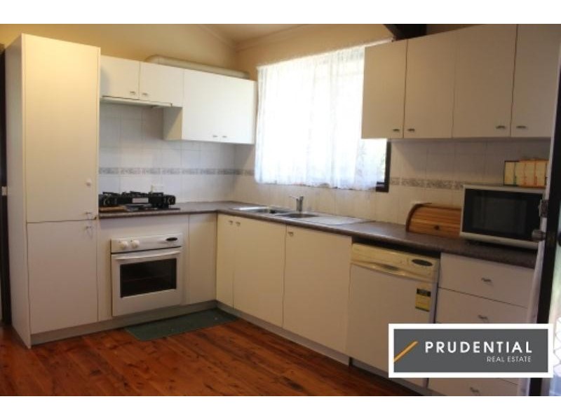 6 Sedgwick Street, Leumeah NSW 2560
