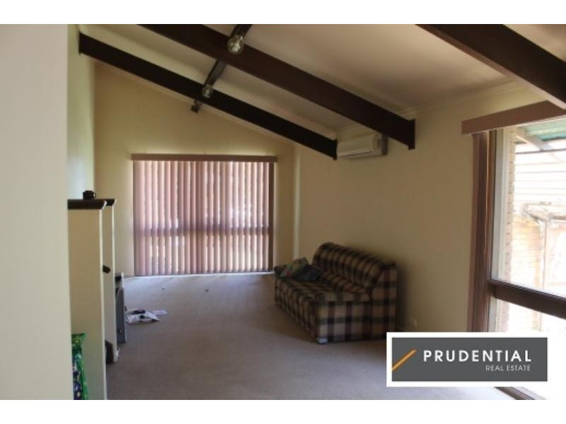 6 Sedgwick Street, Leumeah NSW 2560