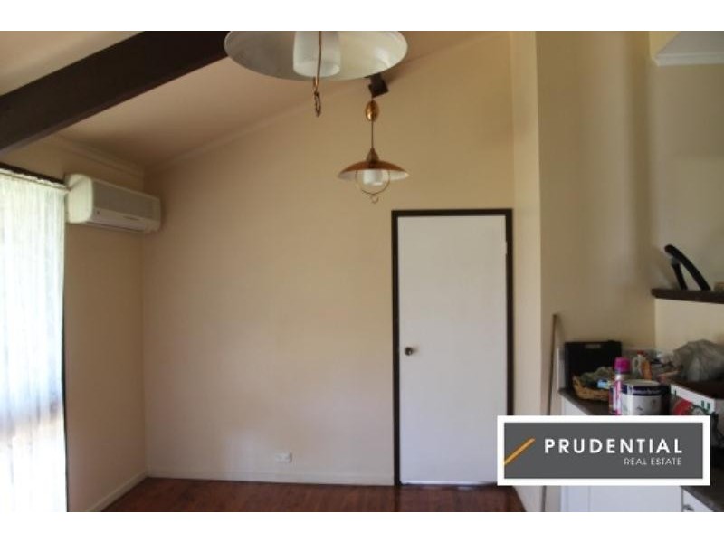 6 Sedgwick Street, Leumeah NSW 2560