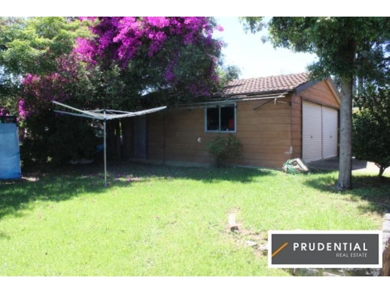 6 Sedgwick Street, Leumeah NSW 2560