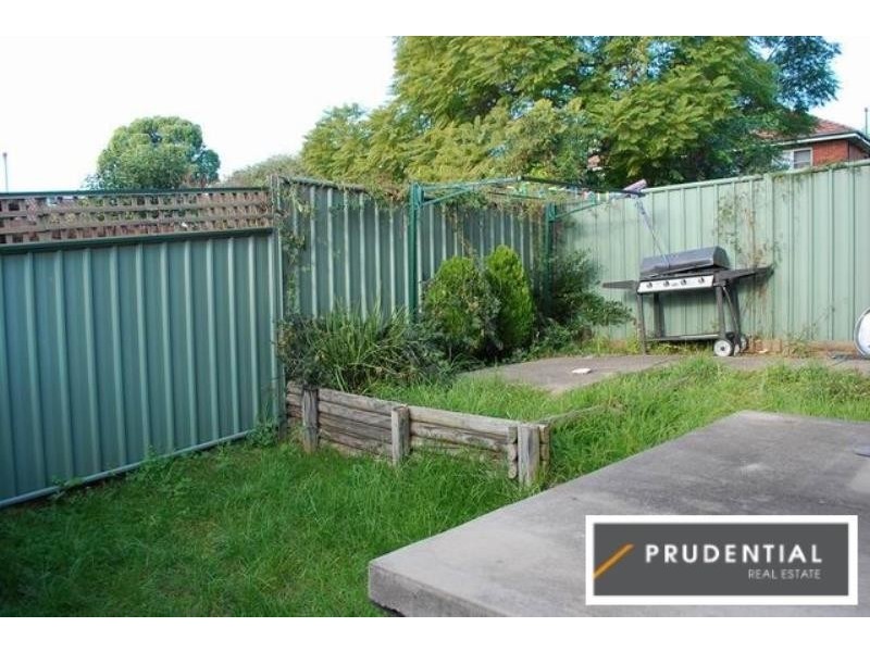 5/123 Lindesay Street, Campbelltown NSW 2560